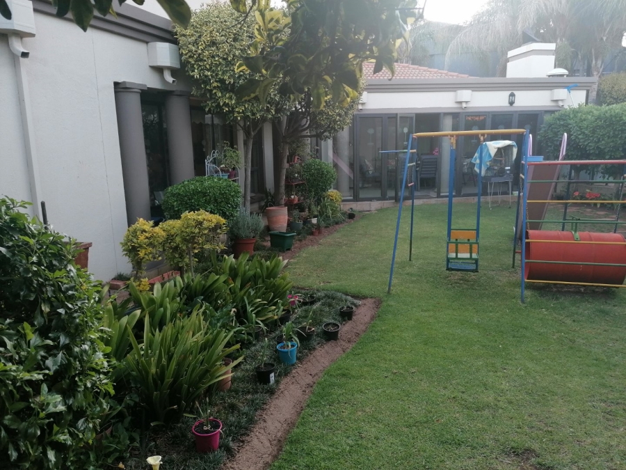 5 Bedroom Property for Sale in Doringkruin North West